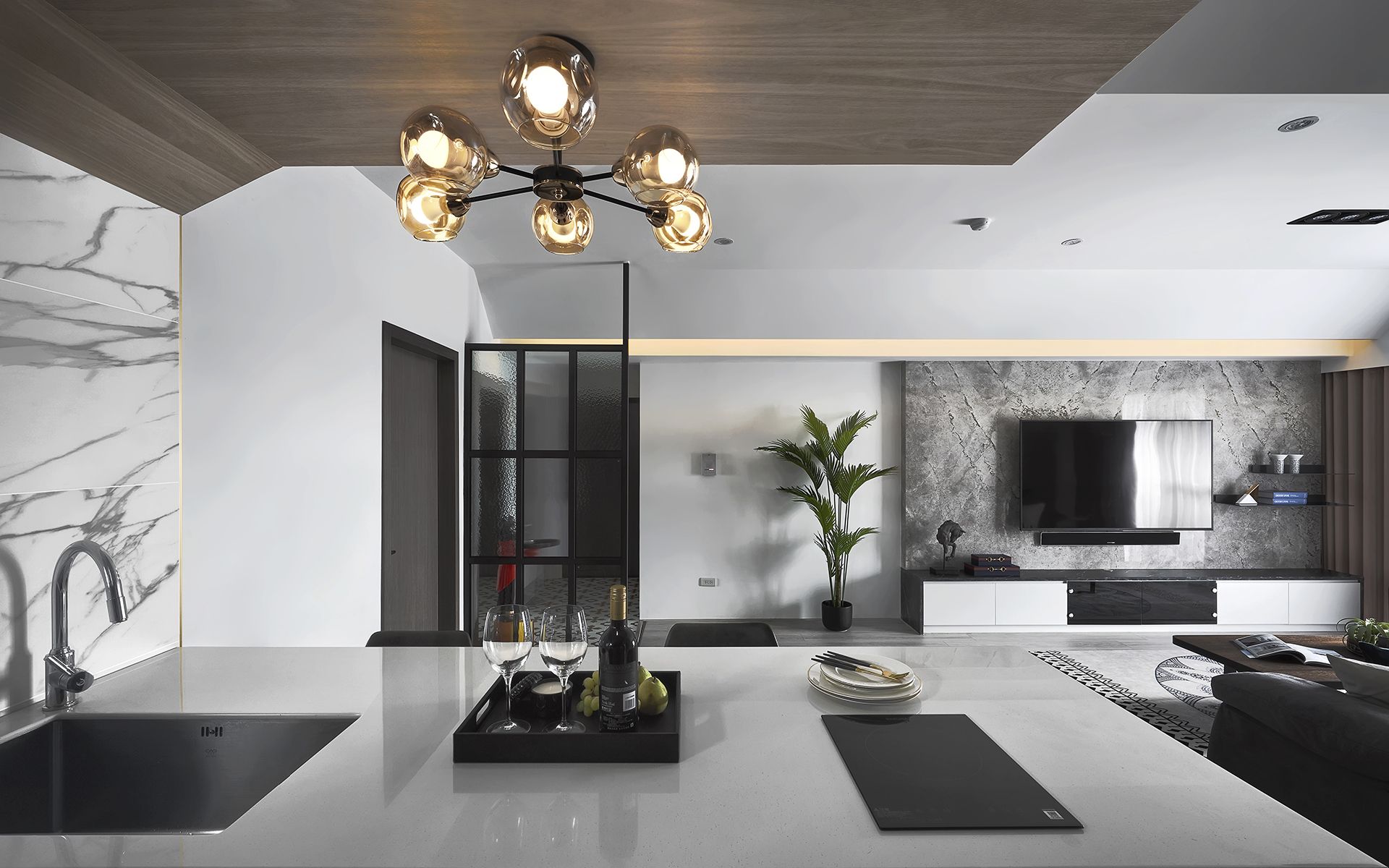 Odoo • 圖片及文字